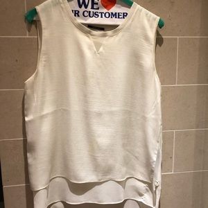 Scotch and soda white sleeveless layered top